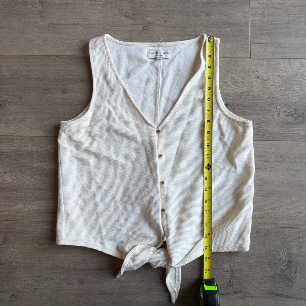 Texture & Thread x Madewell Button front tie tank - size medium - cream - Picture 3 of 6